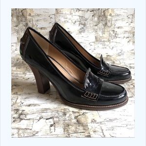 Sam Edelman black loafer heel